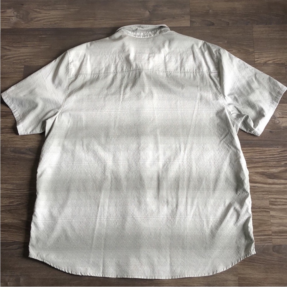 5.11 Tactical Gray Short Sleeve Button Down Shirt - Picture 4 of 5